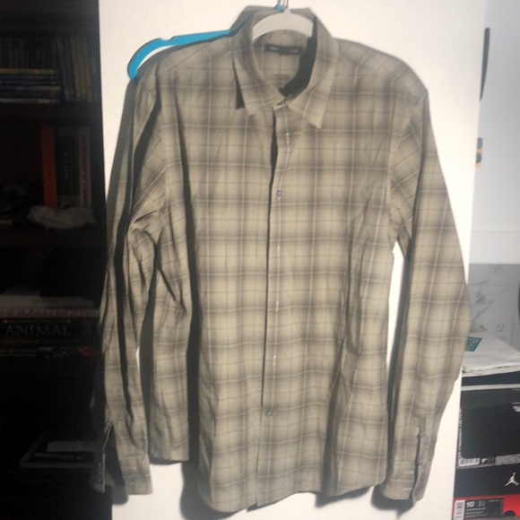John Varvatos button down dress shirt - Picture 1 of 2